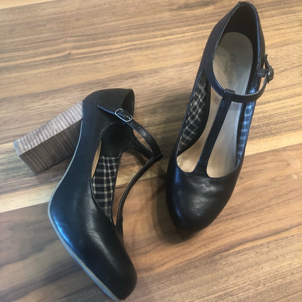 Crown Vintage T-Strap Chunky Heels